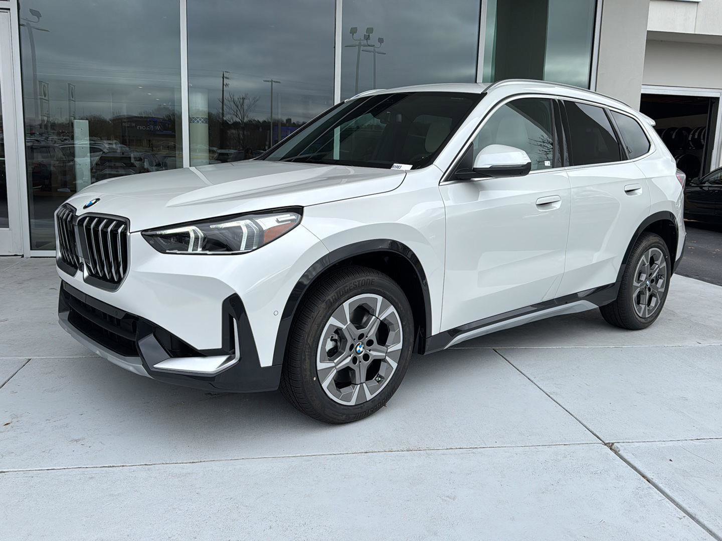 New 2026 BMW X1 xDrive28i w/ Technology Package image 2