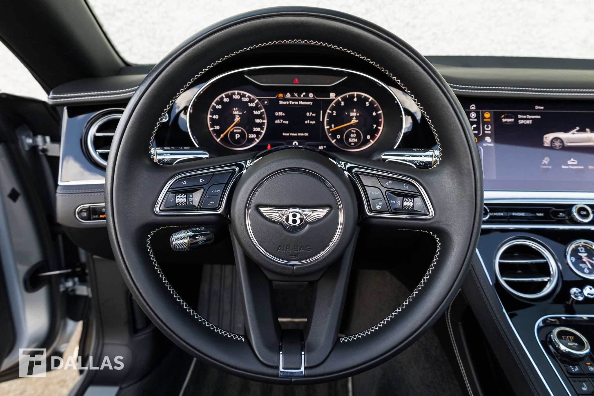 Used 2023 Bentley Continental GT V8 image 24