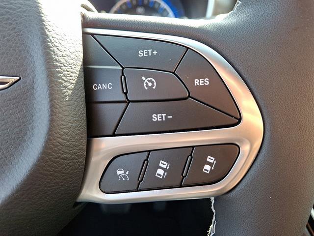 New 2026 Chrysler Pacifica Select image 18