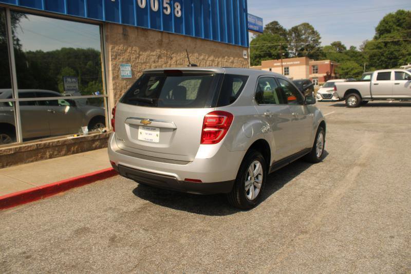 Used 2017 Chevrolet Equinox LS FWD image 4