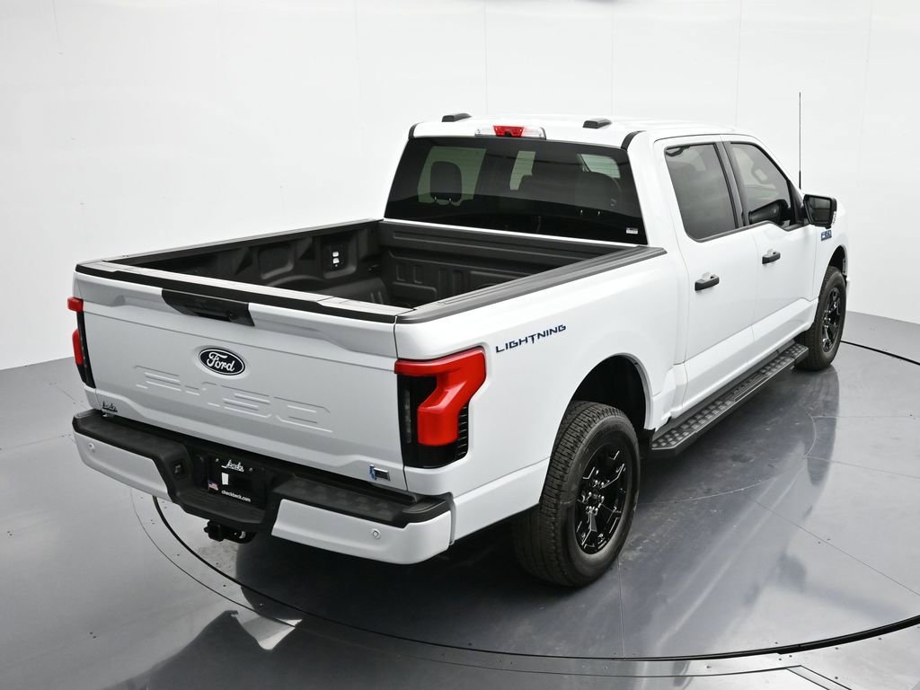 New 2025 Ford F150 Lightning XLT image 36