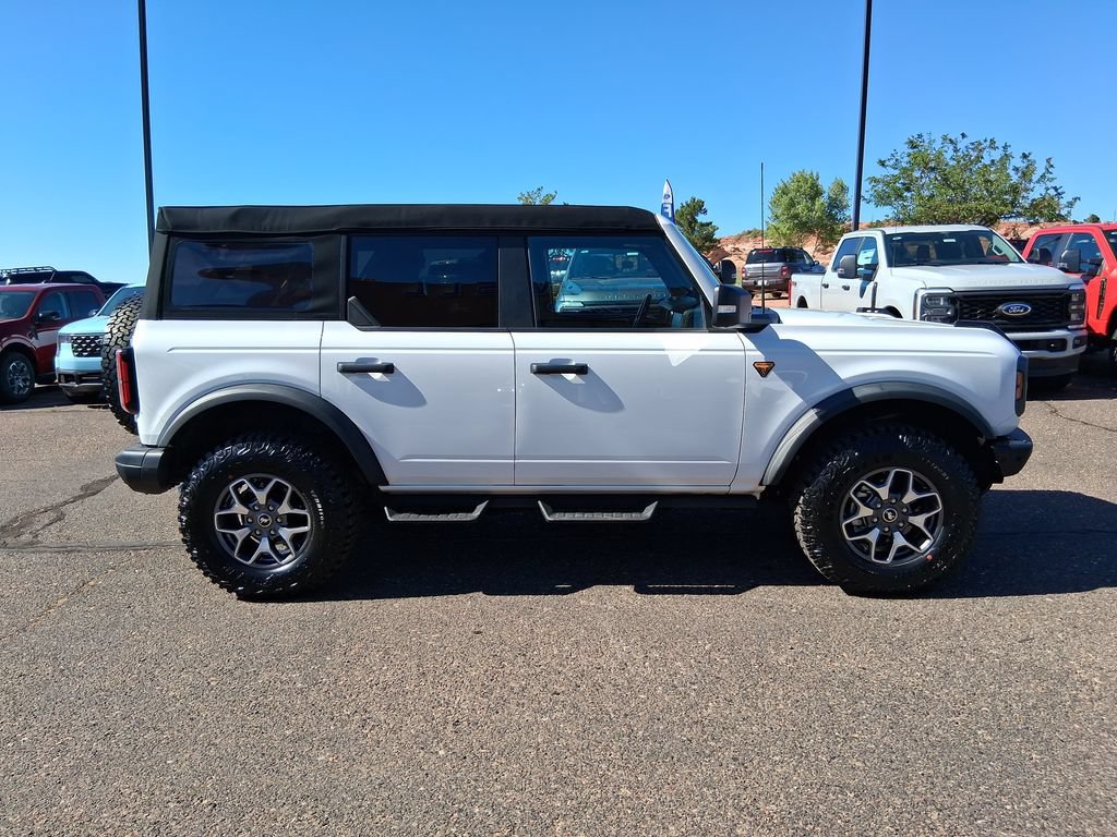 Used 2024 Ford Bronco Badlands AWD/4WD image 6