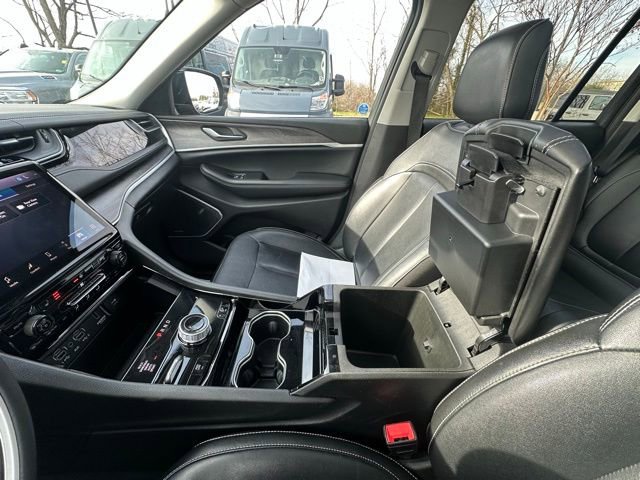 Used 2022 Jeep Grand Cherokee Limited 4xe image 26