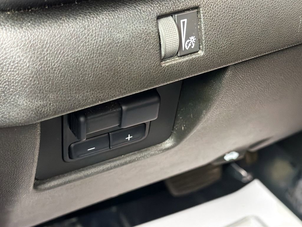 Used 2024 GMC Canyon AT4 w/ AT4 Premium Package image 10