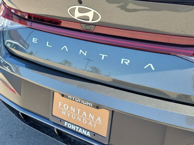 New 2026 Hyundai Elantra SEL Sport Premium image 23