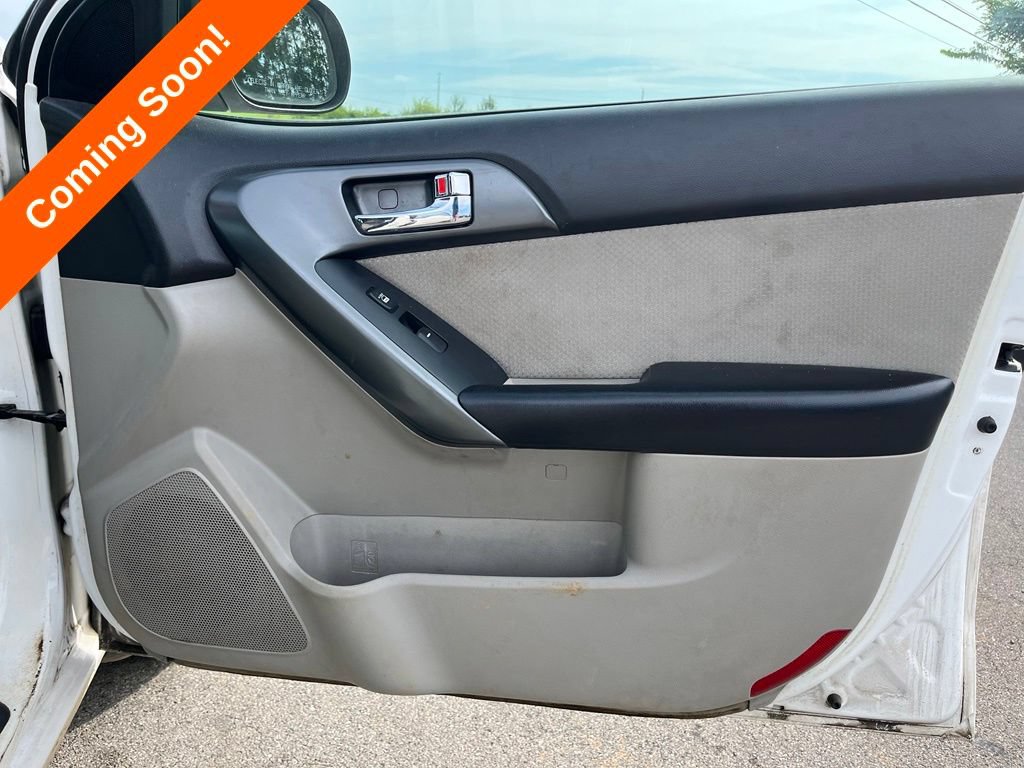 Used 2013 Kia Forte EX FWD image 29