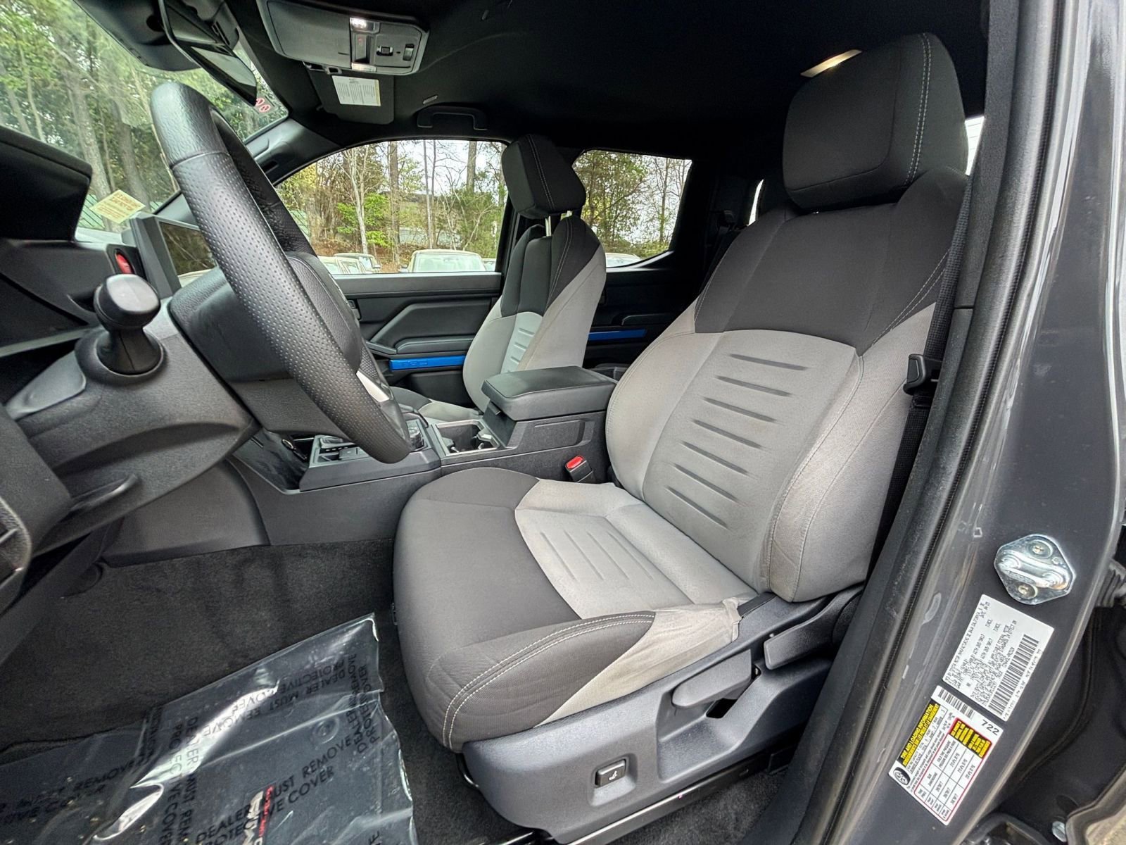 Used 2025 Toyota Tacoma TRD Off-Road image 36