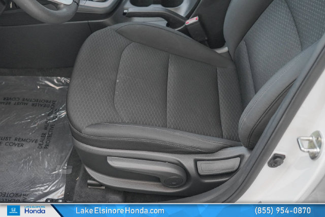 Used 2020 Hyundai Elantra SE w/ Cargo Package (C1) FWD image 16