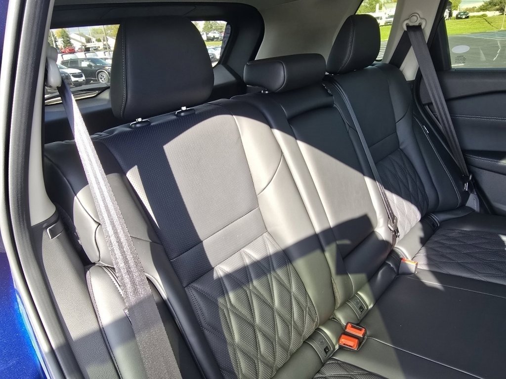 New 2026 Nissan Rogue Platinum w/ Platinum Premium Package image 12