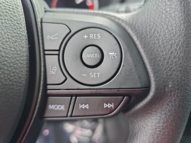 Used 2025 Toyota RAV4 XLE w/ Convenience Package AWD/4WD image 15
