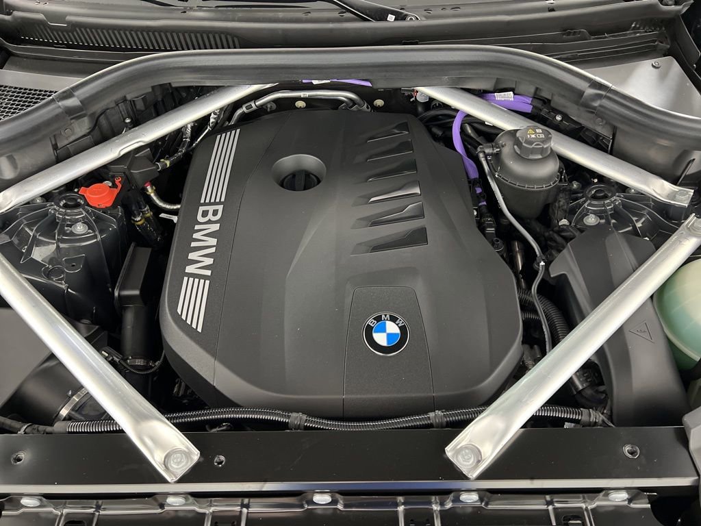 New 2026 BMW X5 xDrive40i w/ M Sport Package image 13