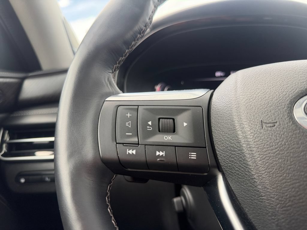 Used 2023 INFINITI QX60 Sensory AWD/4WD image 22