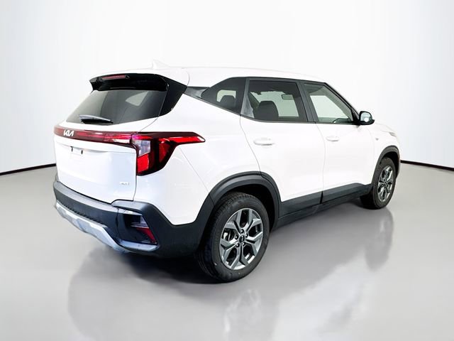 Used 2026 Kia Seltos LX AWD/4WD image 6