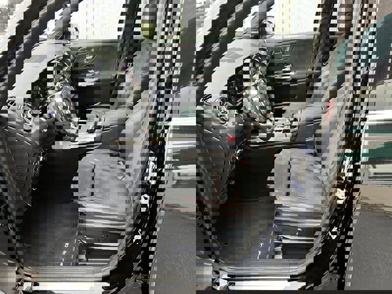 Used 2020 Mercedes-Benz GLB 250 4MATIC w/ AMG Line image 17