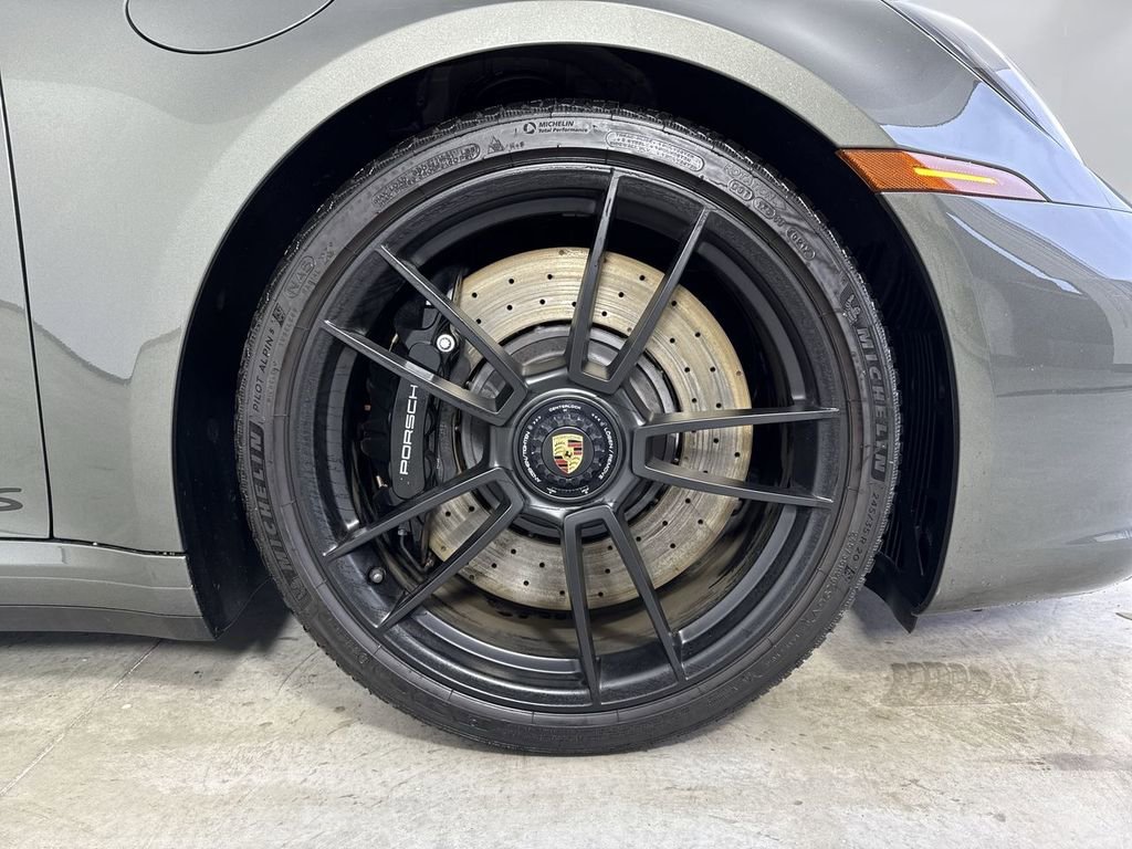 Certified 2024 Porsche 911 Carrera GTS RWD image 15