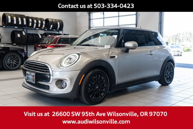 Used 2020 MINI Cooper 2-Door Hardtop FWD image 3