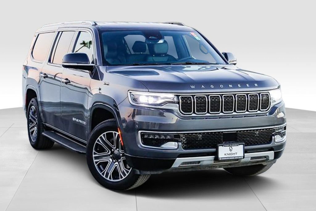Certified 2024 Jeep Wagoneer L Series II w/ Flexible Seating Group image 2