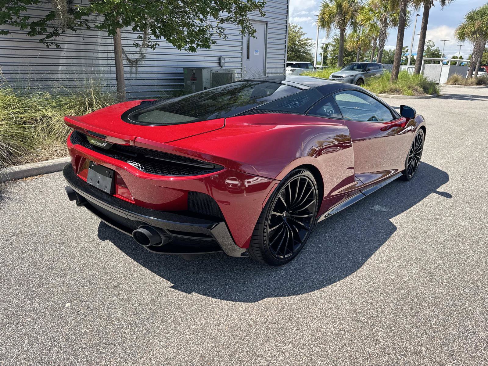 Used 2020 McLaren GT RWD image 6
