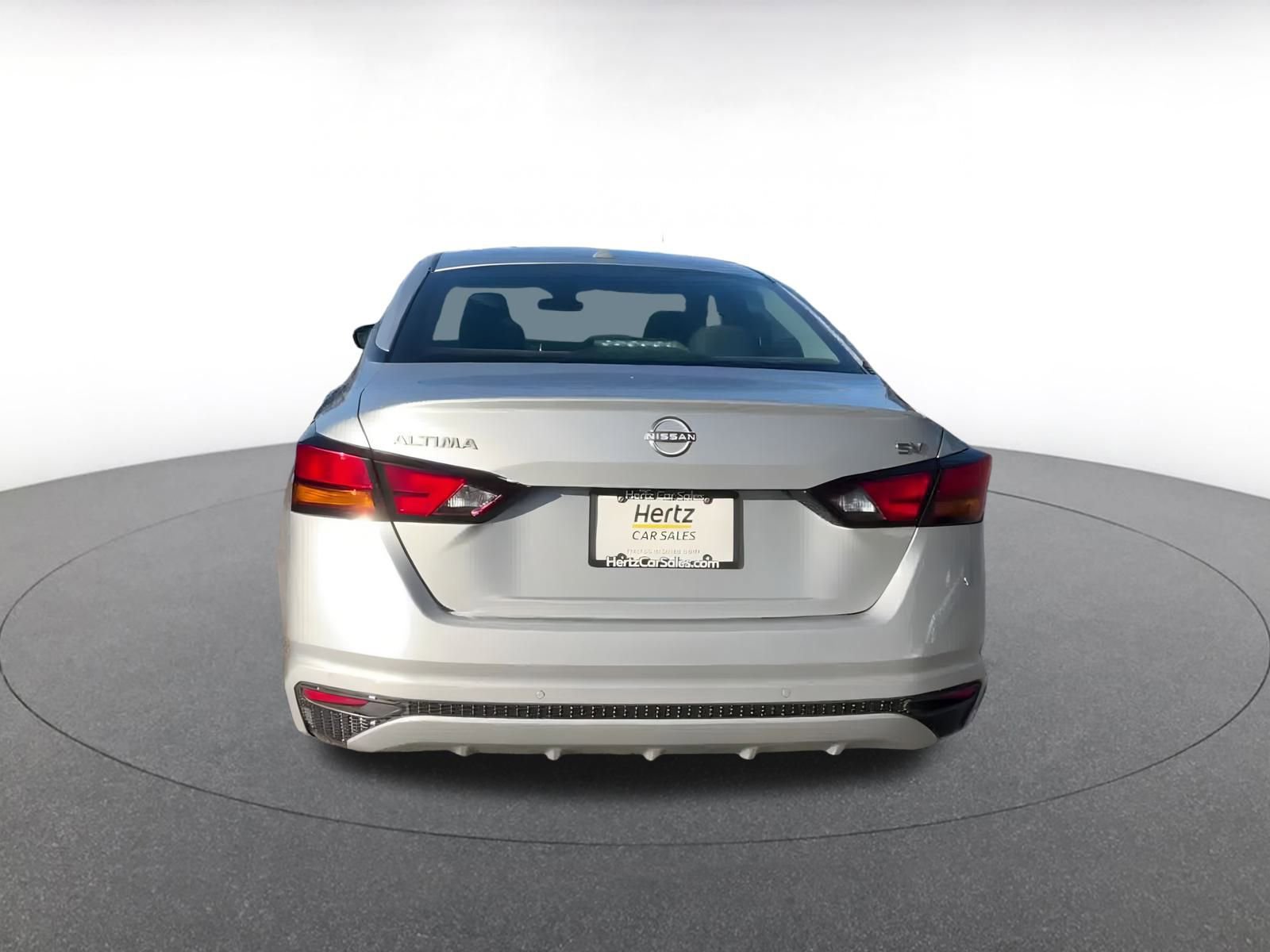 Used 2024 Nissan Altima 2.5 SV image 12