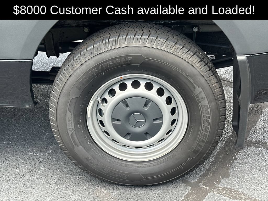 Used 2025 Mercedes-Benz Sprinter 2500 image 22