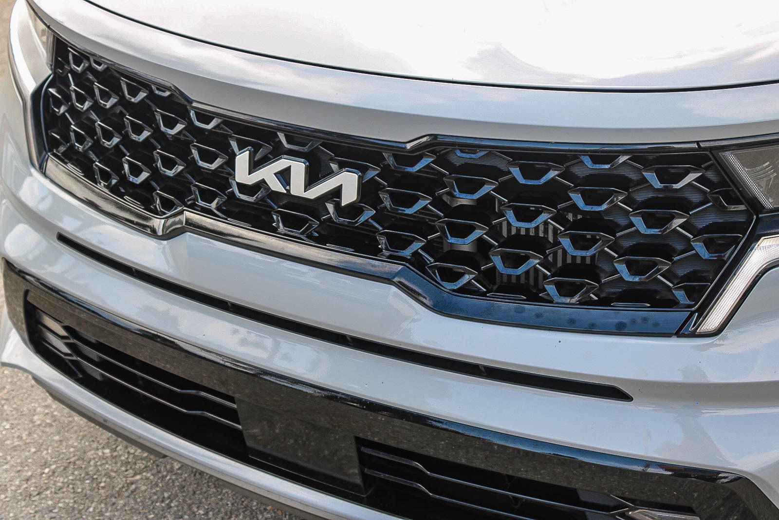 Used 2023 Kia Sorento SX image 6