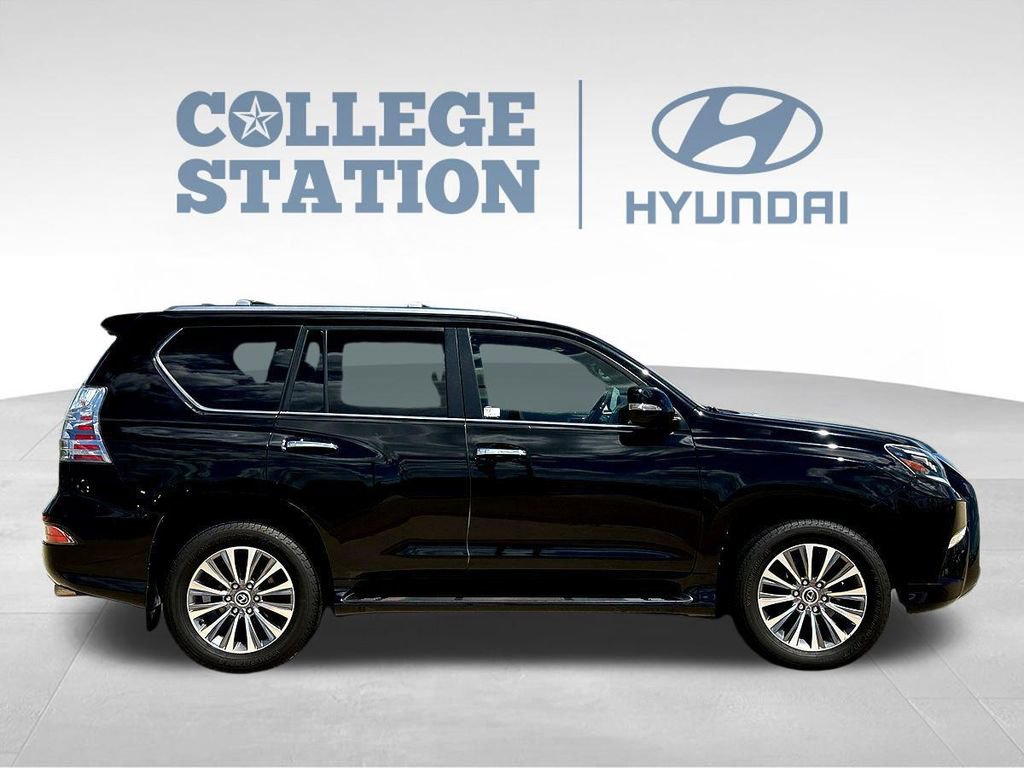Used 2020 Lexus GX 460 Luxury w/ Accessory Package AWD/4WD image 11