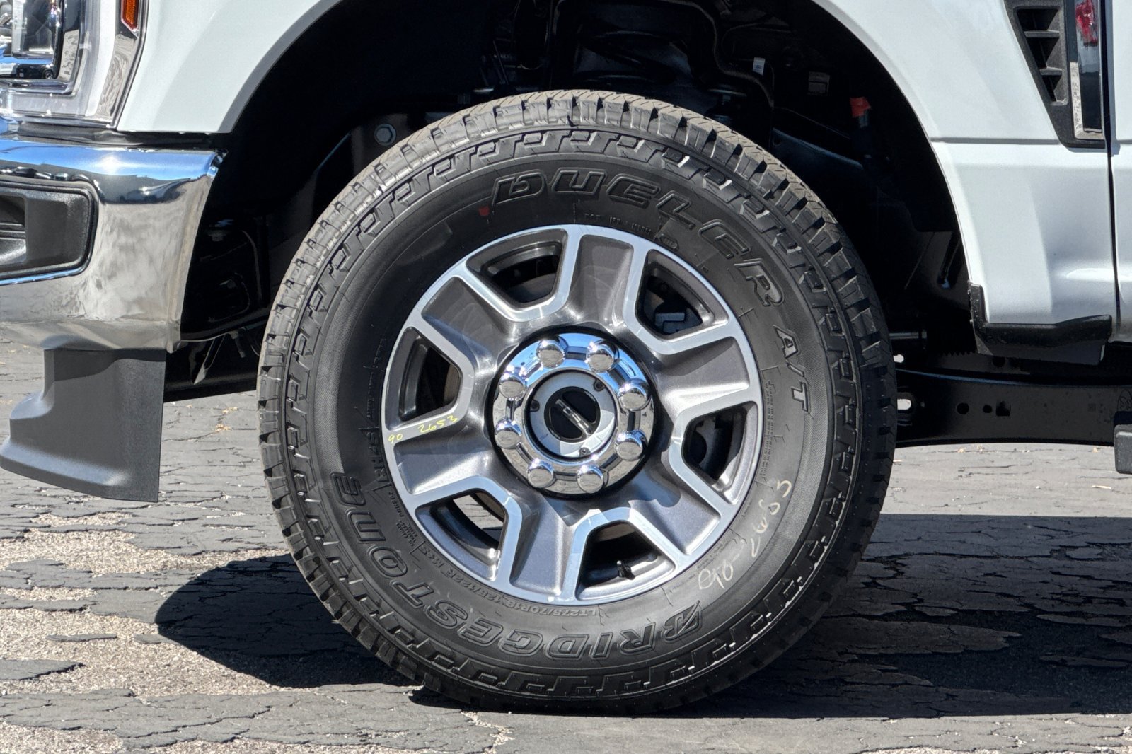 New 2026 Ford F250 Lariat w/ FX4 Off-Road Package AWD/4WD image 32