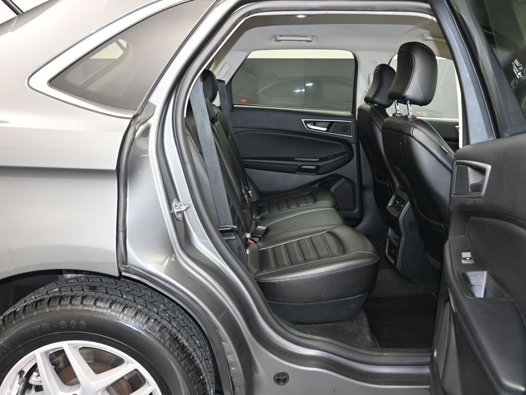 Used 2024 Ford Edge SEL image 25