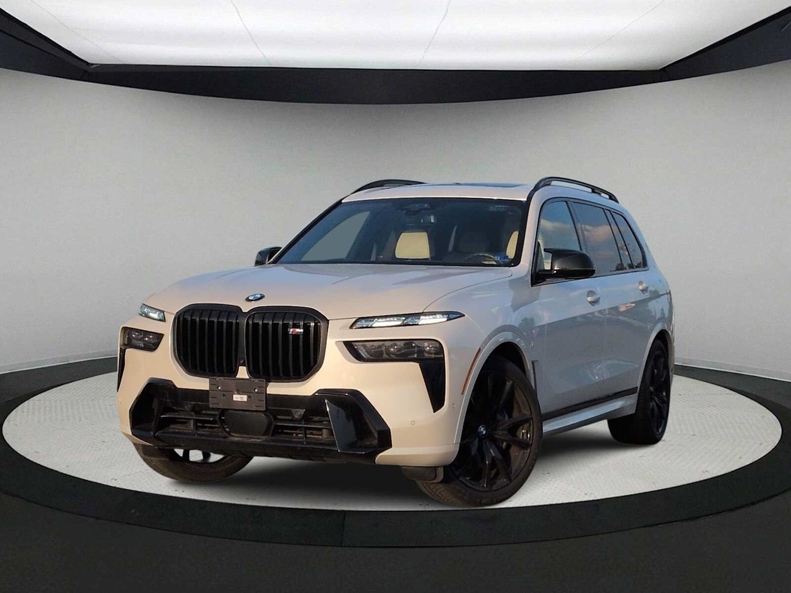 Used 2024 BMW X7 M60i w/ Executive Package AWD/4WD video 1