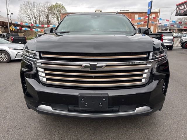Used 2024 Chevrolet Suburban High Country w/ Advanced Technology Package image 4
