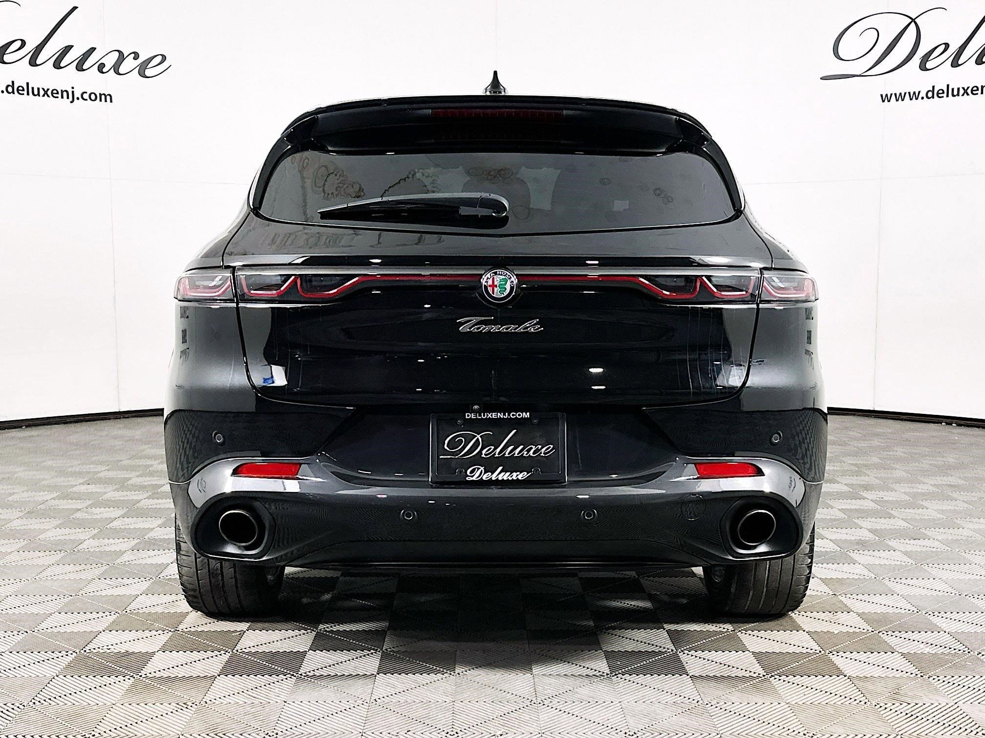 Used 2024 Alfa Romeo Tonale Veloce AWD/4WD image 5