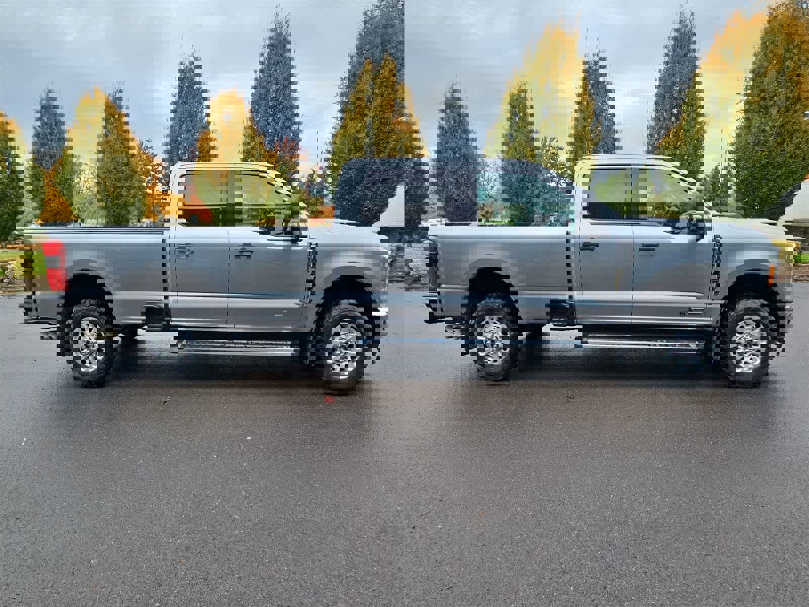 Used 2023 Ford F350 XLT w/ 360-Degree Camera Package image 7