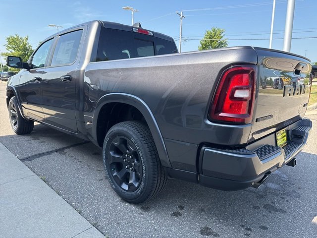 New 2026 RAM 1500 4x4 Crew Cab image 9