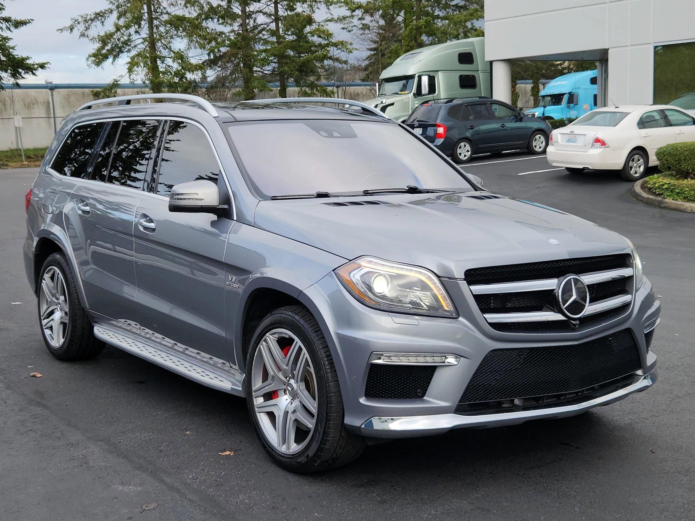 Used 2016 Mercedes-Benz GL 63 AMG 4MATIC image 5