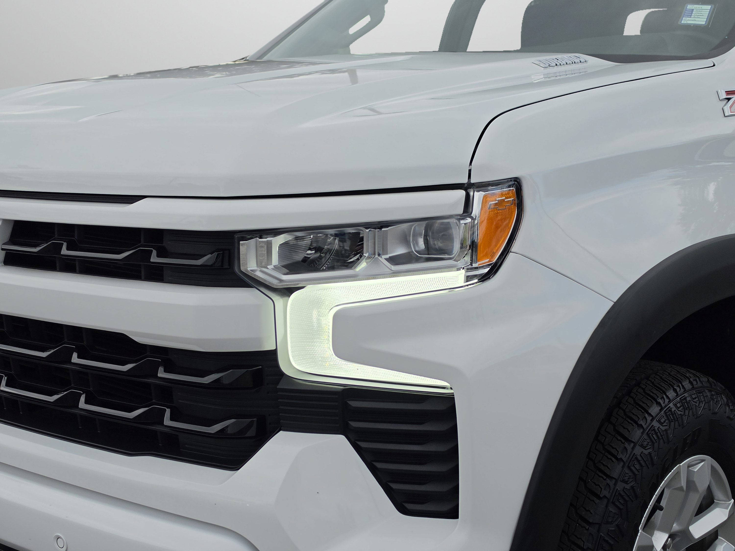Used 2025 Chevrolet Silverado 1500 RST AWD/4WD image 13