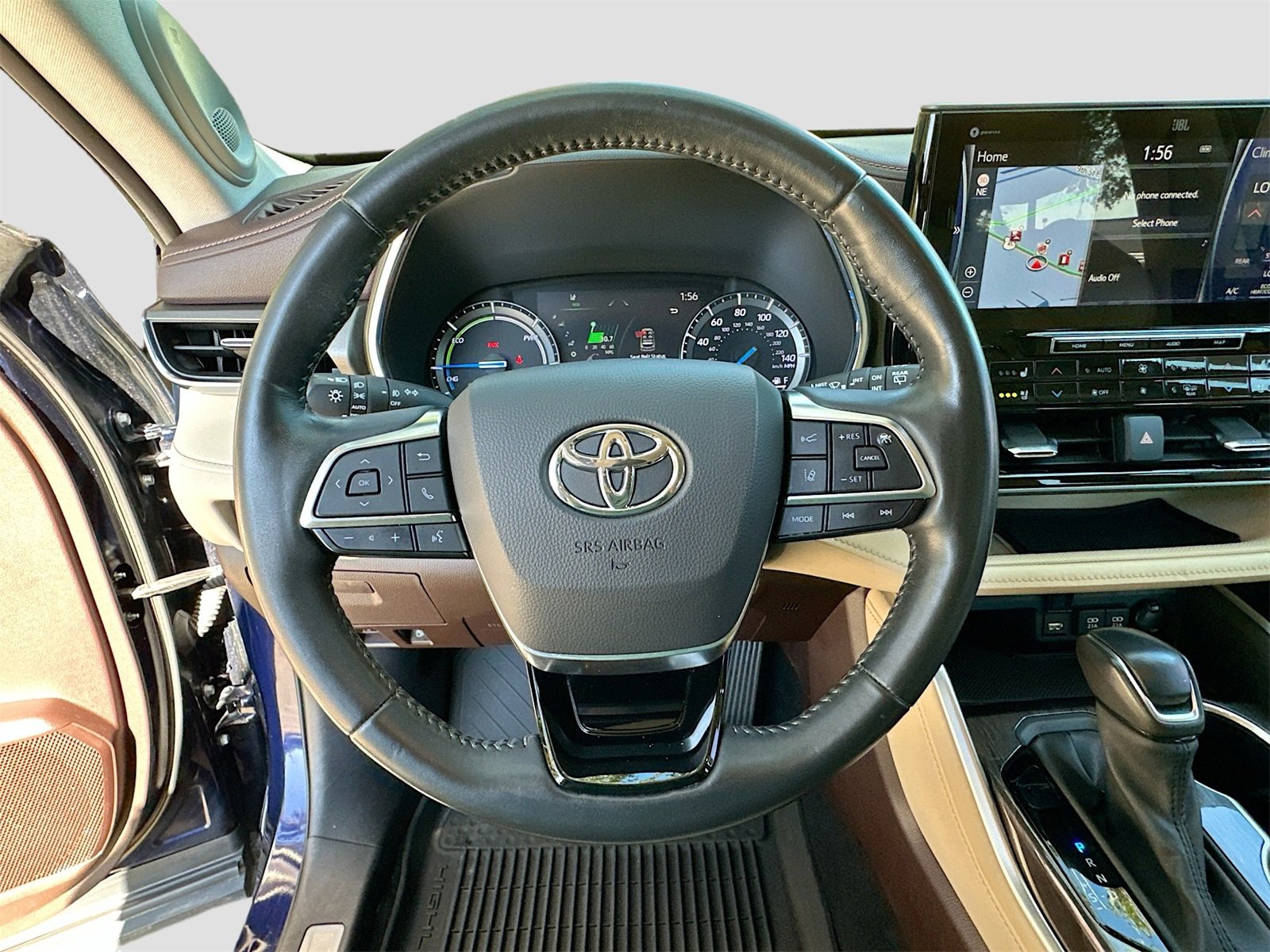Used 2021 Toyota Highlander Limited image 11