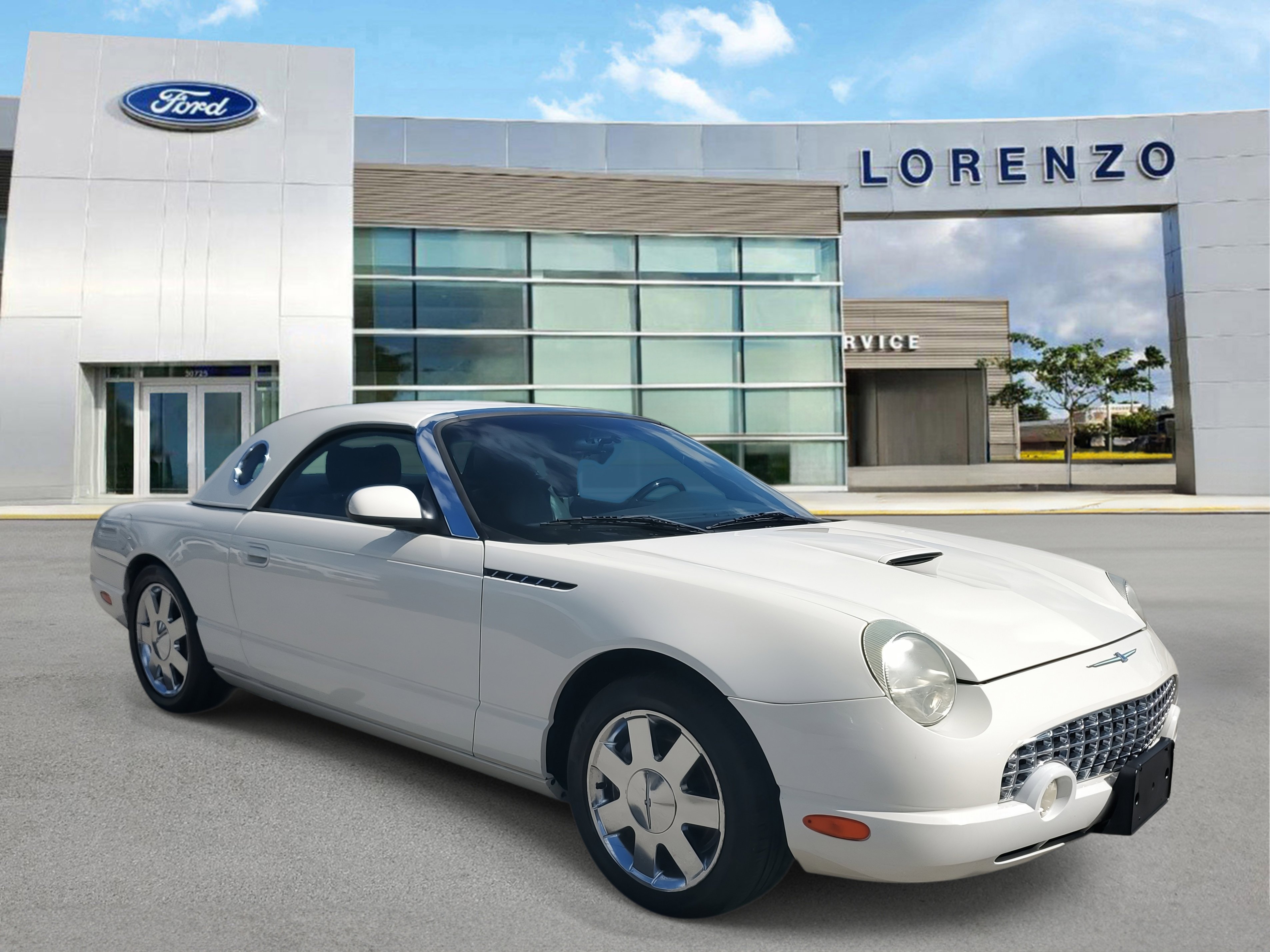 Used 2002 Ford Thunderbird image 3