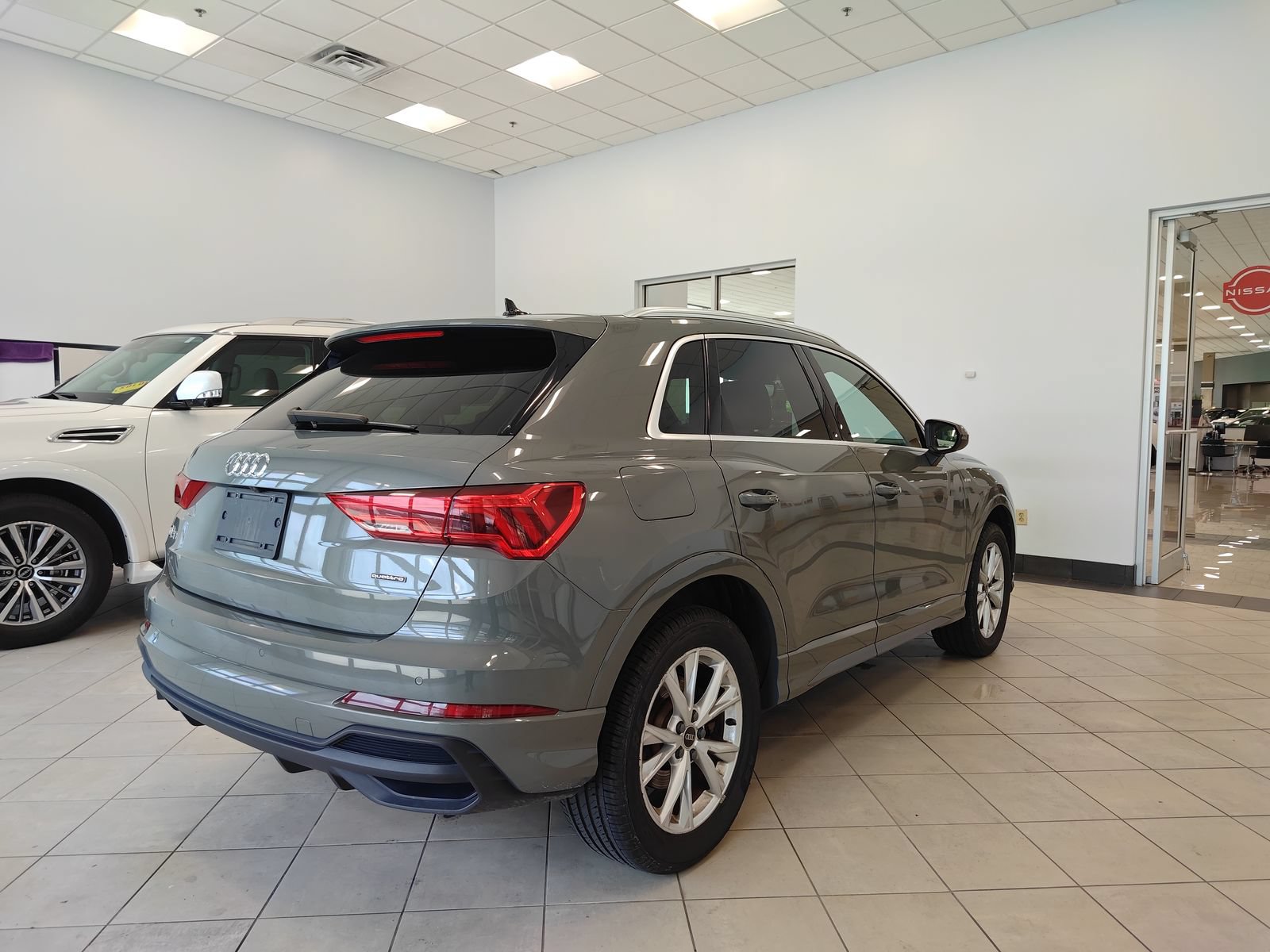 Used 2024 Audi Q3 2.0T Premium AWD/4WD image 3