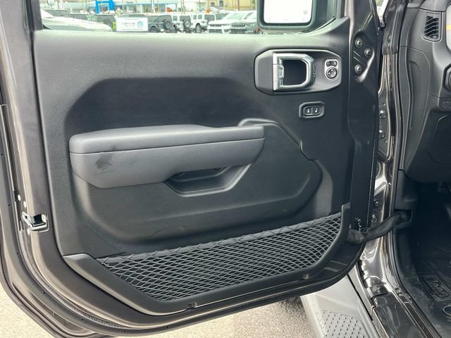 New 2025 Jeep Gladiator Sport AWD/4WD image 9