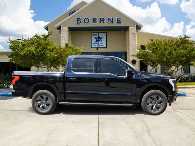 Used 2025 Ford F150 Lightning Flash image 7
