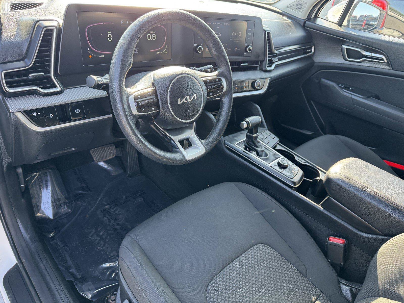 Used 2023 Kia Sportage LX FWD image 10