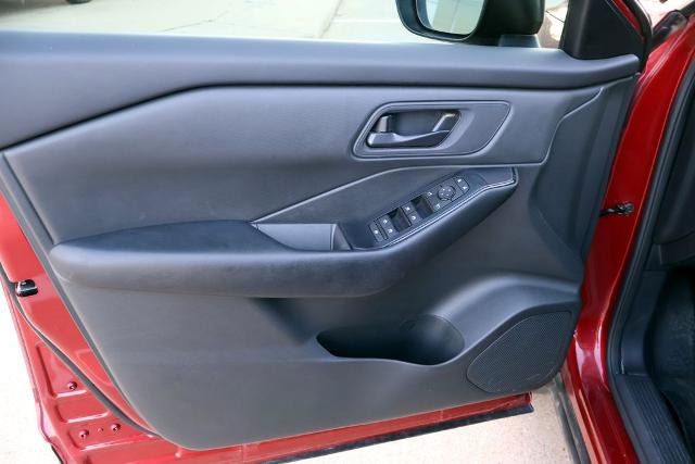 Certified 2025 Nissan Rogue S AWD/4WD image 16