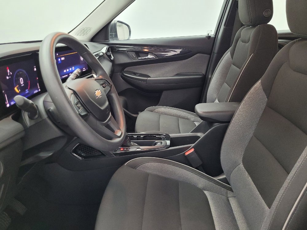 Used 2024 Chevrolet TrailBlazer LS image 17