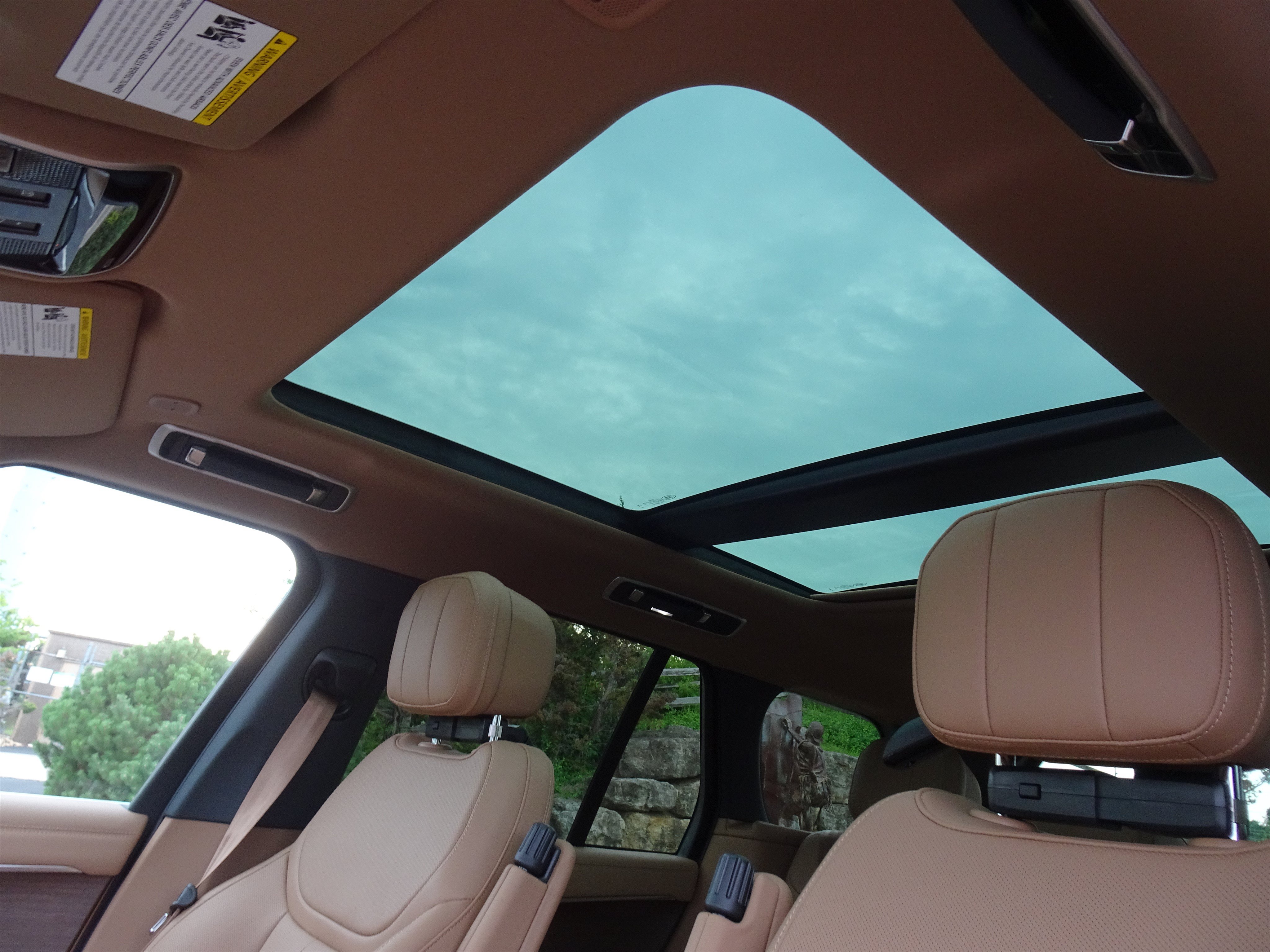 New 2026 Land Rover Range Rover SE AWD/4WD image 5
