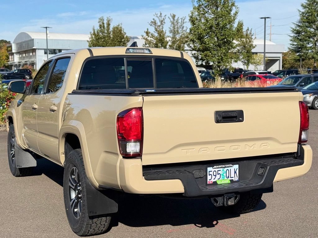 Used 2016 Toyota Tacoma TRD Sport w/ Towing Package RWD image 3