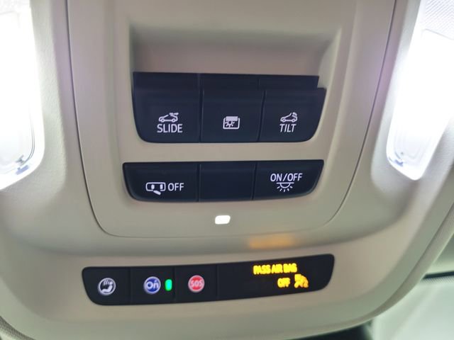 Used 2021 Buick Envision Essence w/ Sport Touring Package image 40