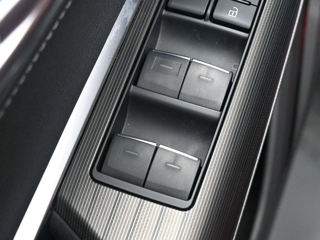 Certified 2024 Toyota Venza Nightshade image 16