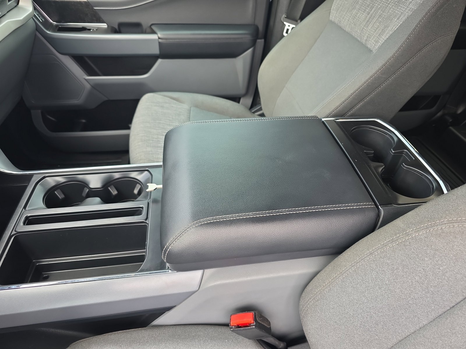 Used 2022 Ford F150 XLT w/ Equipment Group 302A High AWD/4WD image 15