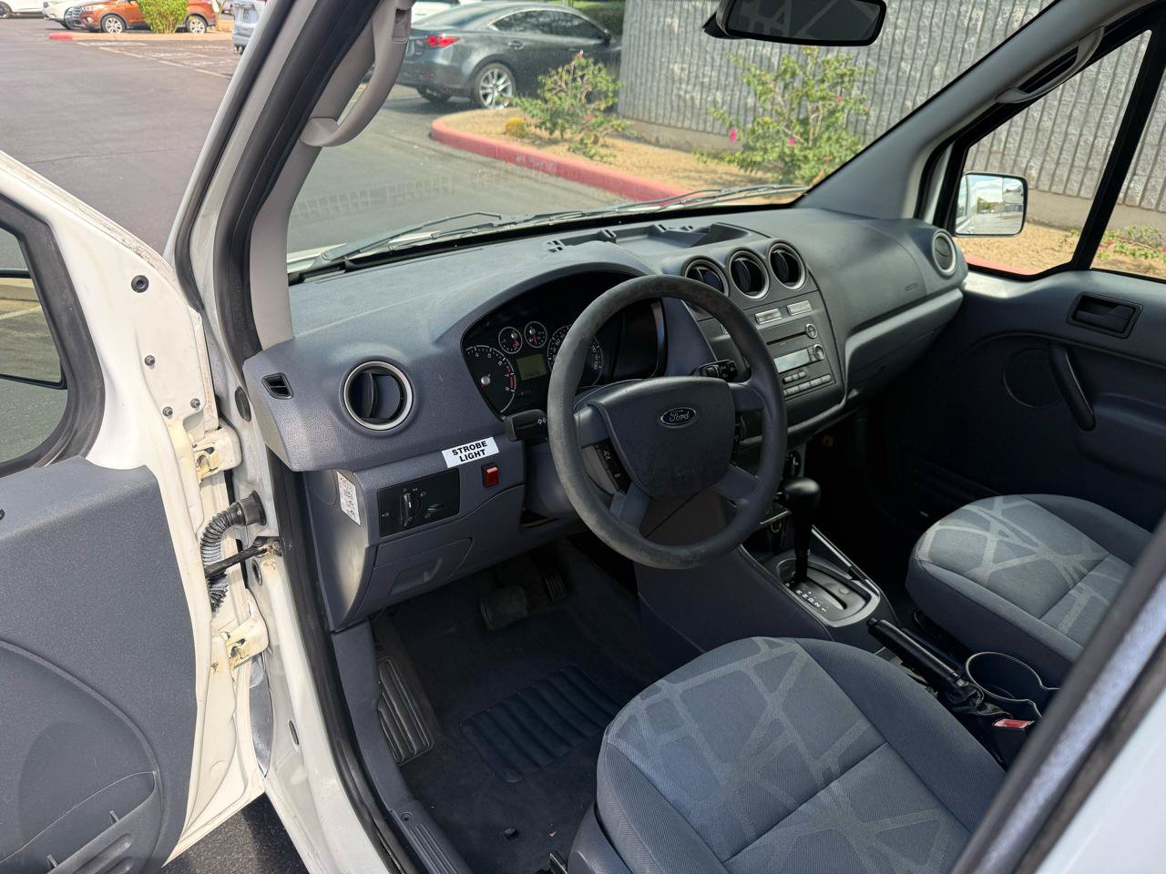 Used 2013 Ford Transit Connect XLT FWD image 9
