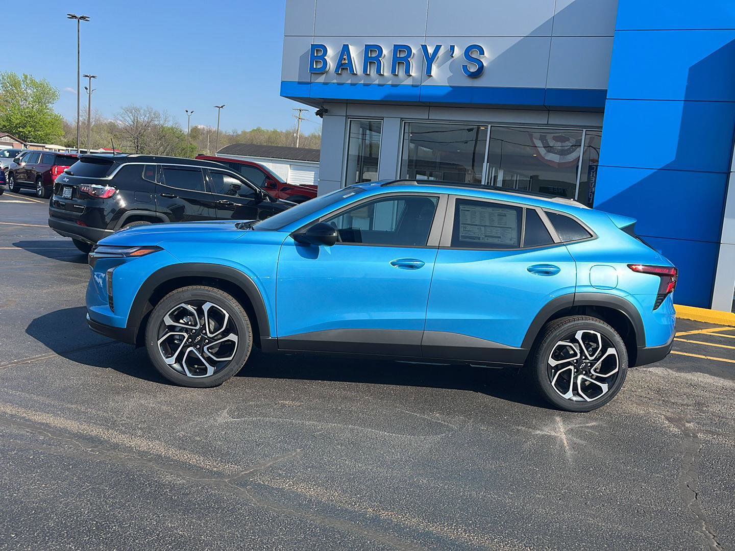 New 2026 Chevrolet Trax RS image 2